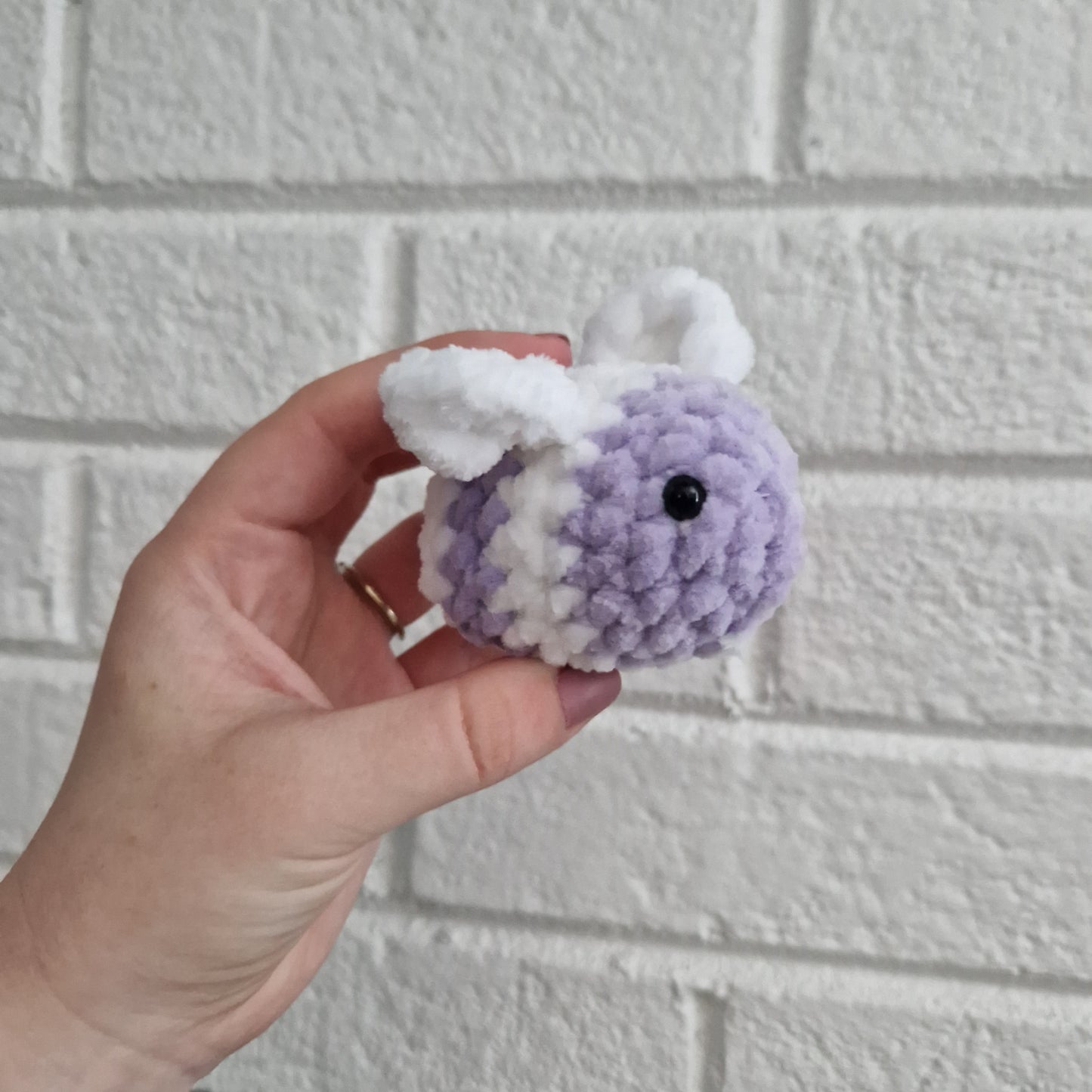 Lilac and white coloured chunky crochet bee keyring