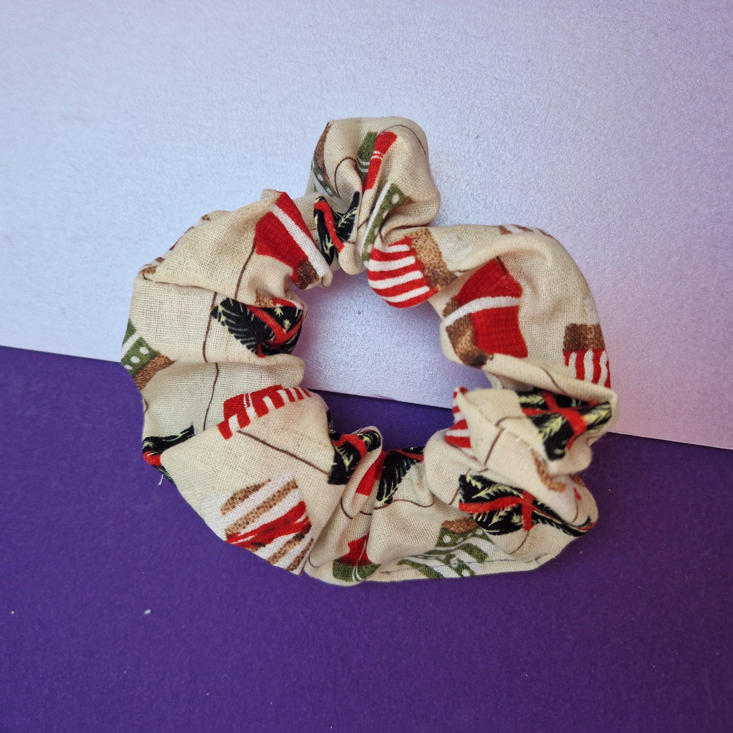 Present cotton hair scrunchie