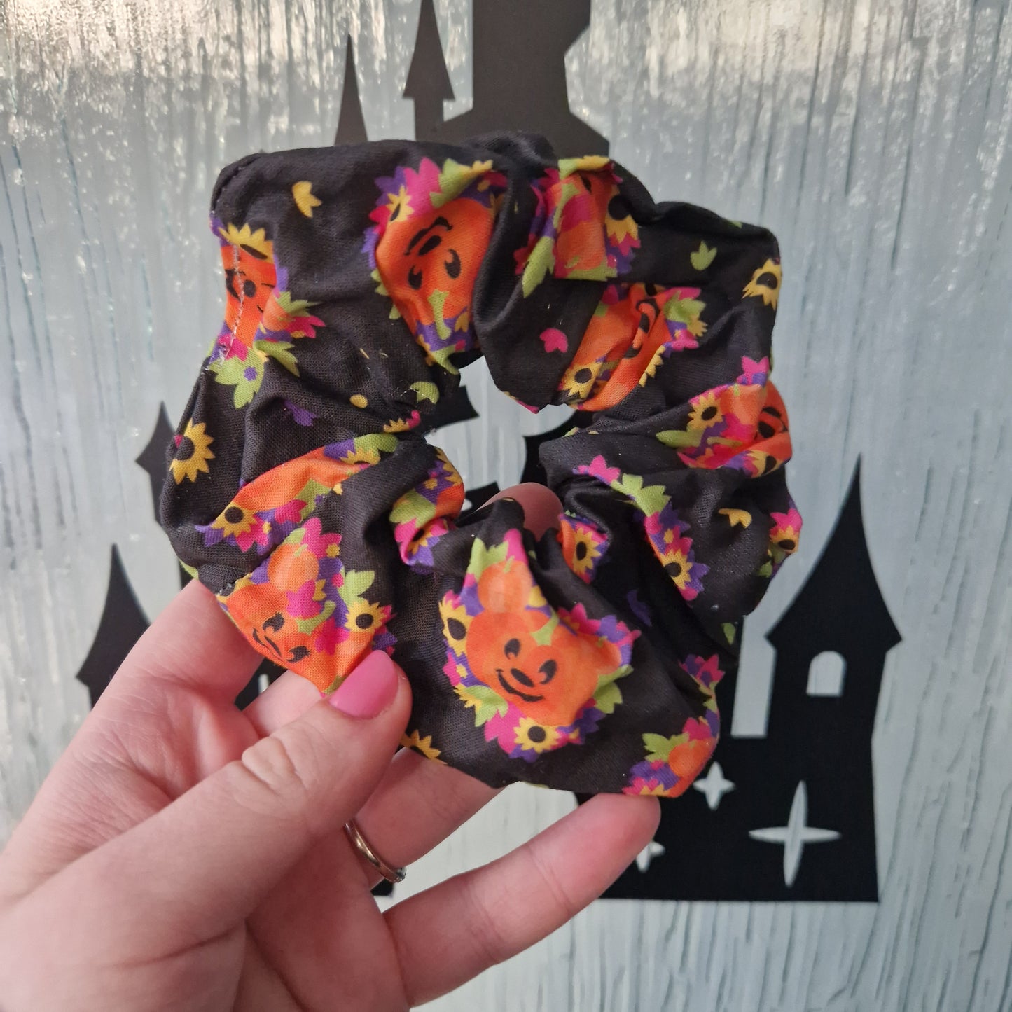 Spooky wreath cotton hair scrunchie