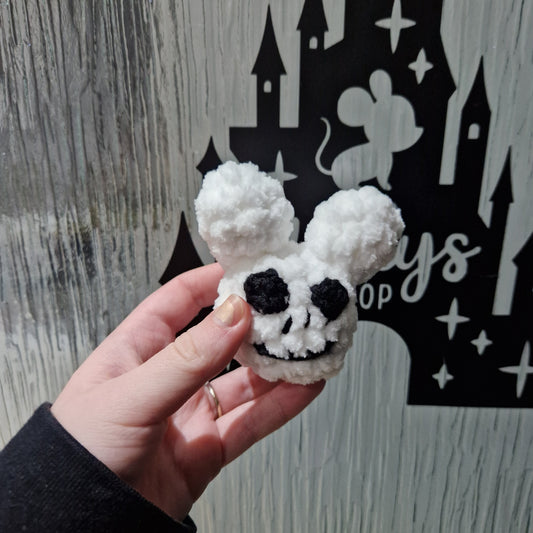 Skeleton chunky crochet mouse keyring