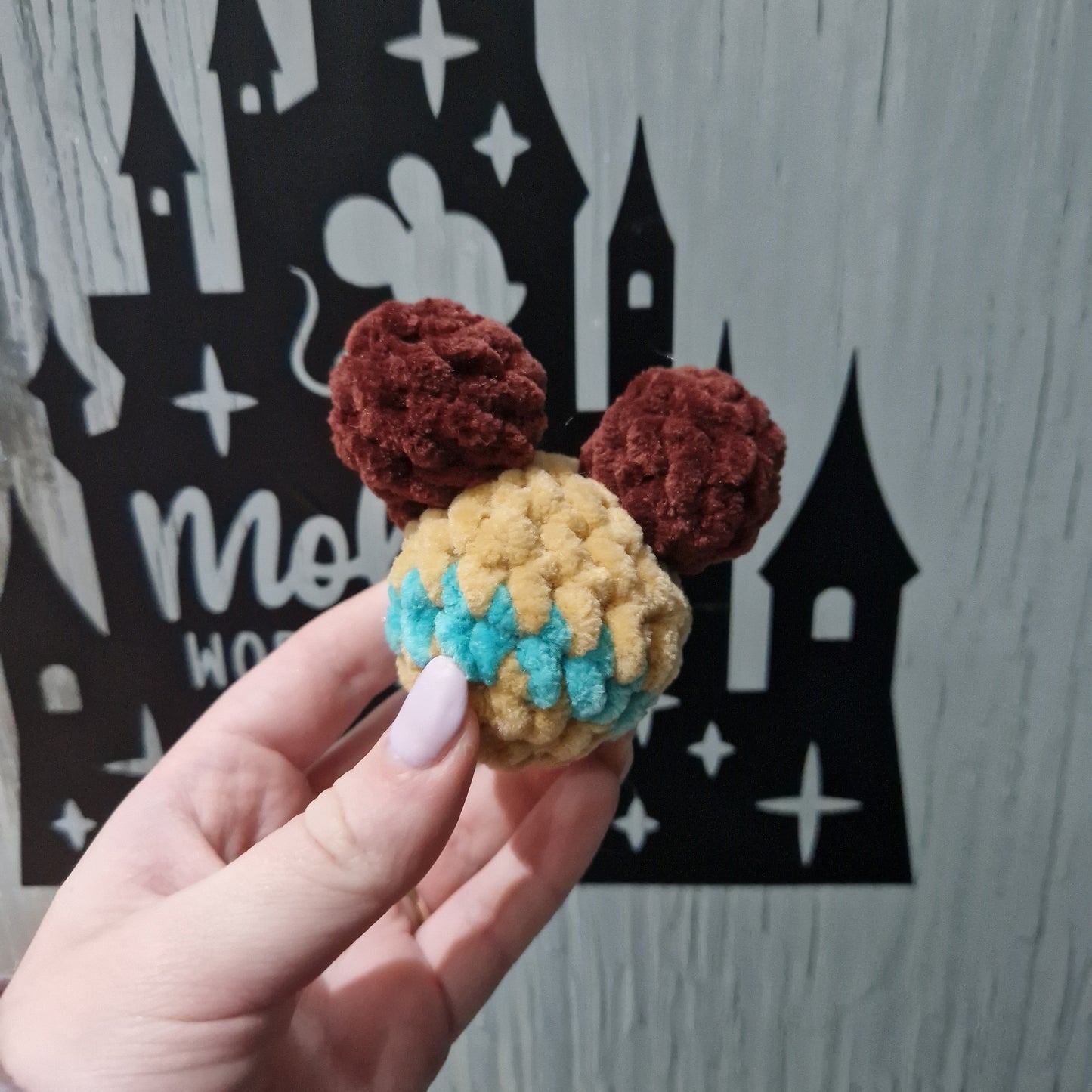 Lady chunky crochet mouse keyring