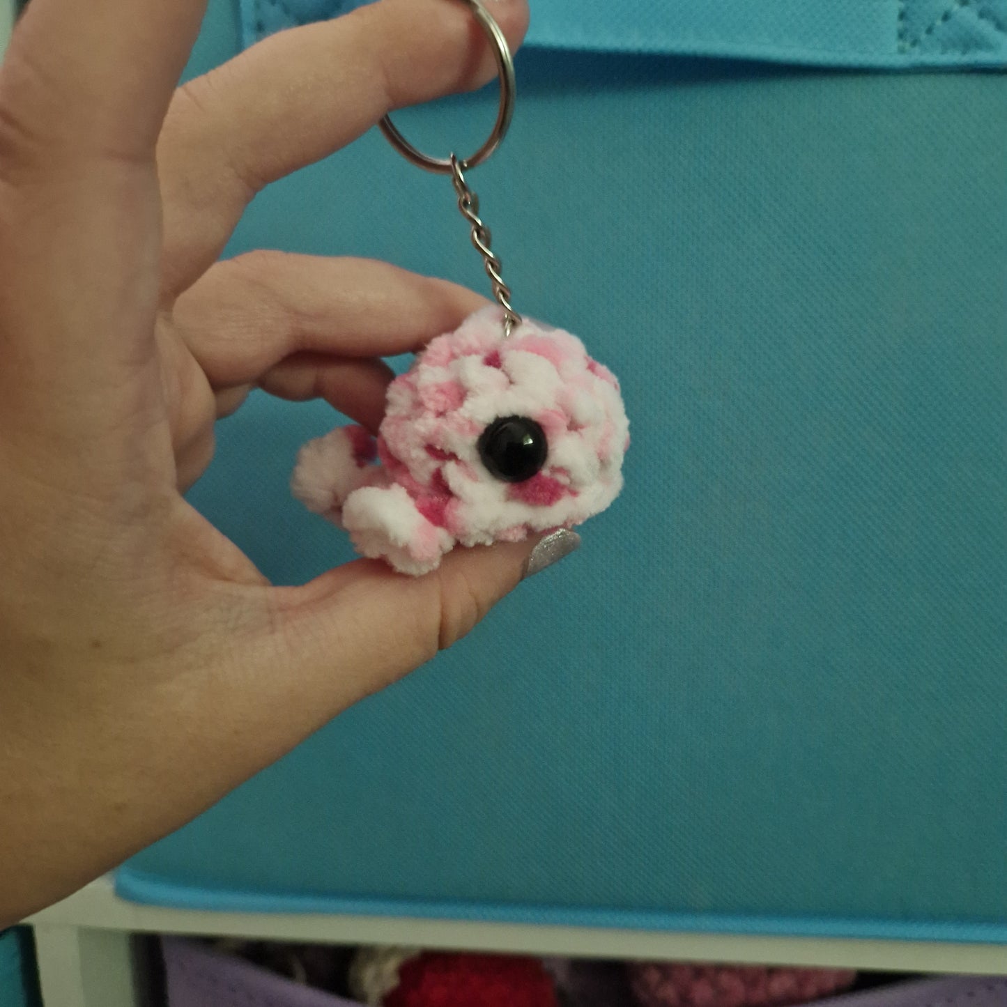 Pink and white mini whale chenille yarn crochet keyring