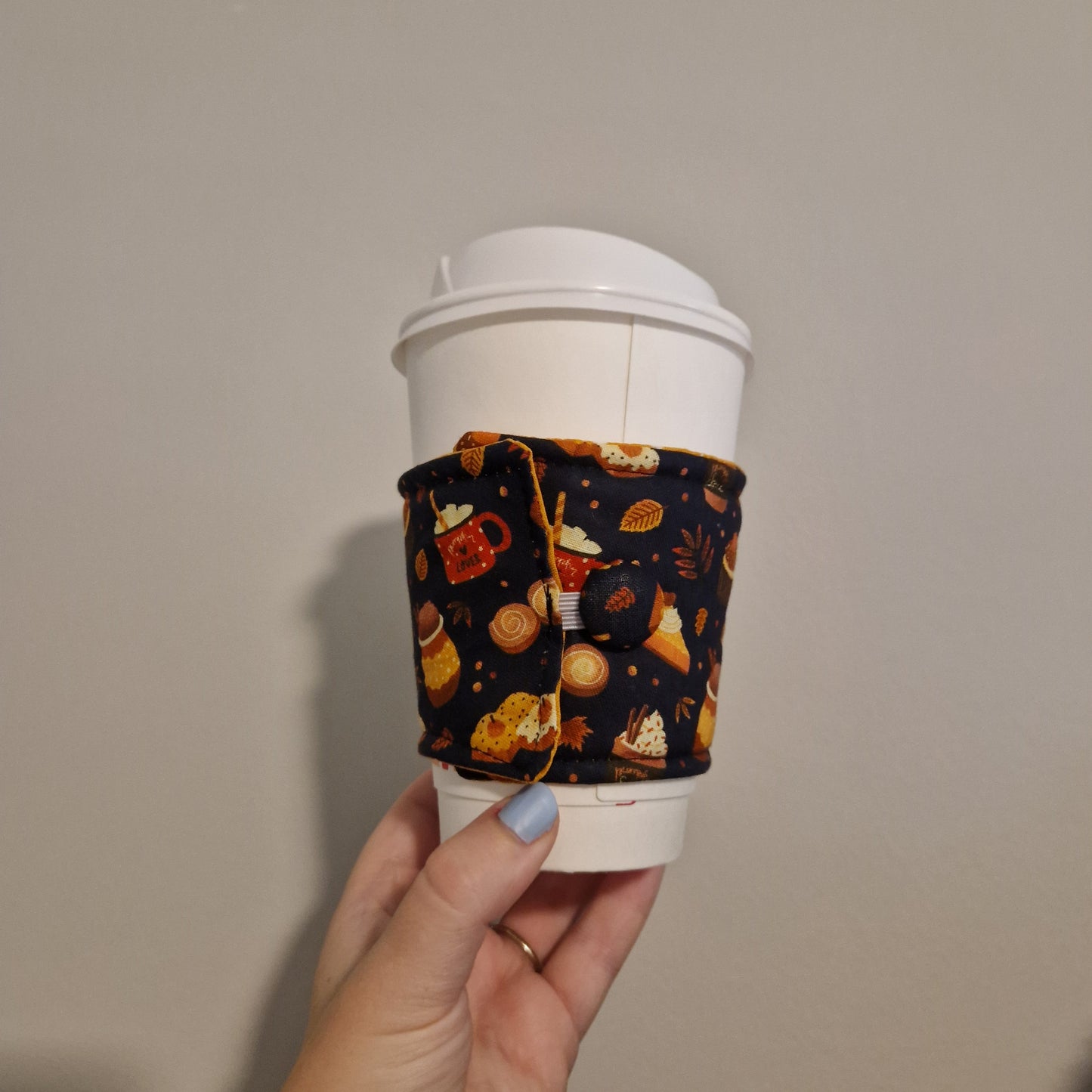 Fall snacks cup blanket for hot or cold drinks